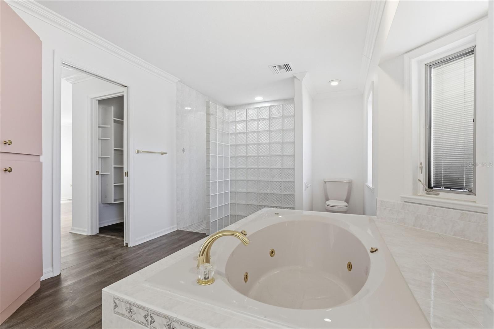 Image 38 of 80 For 4610 Southern Street