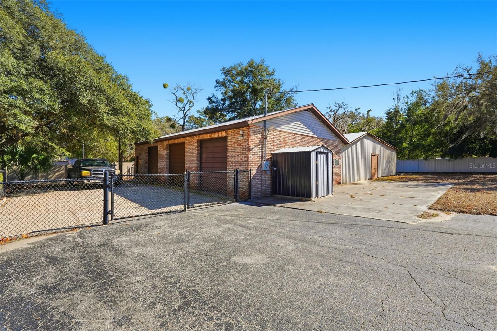 Image 63 of 80 For 4610 Southern Street