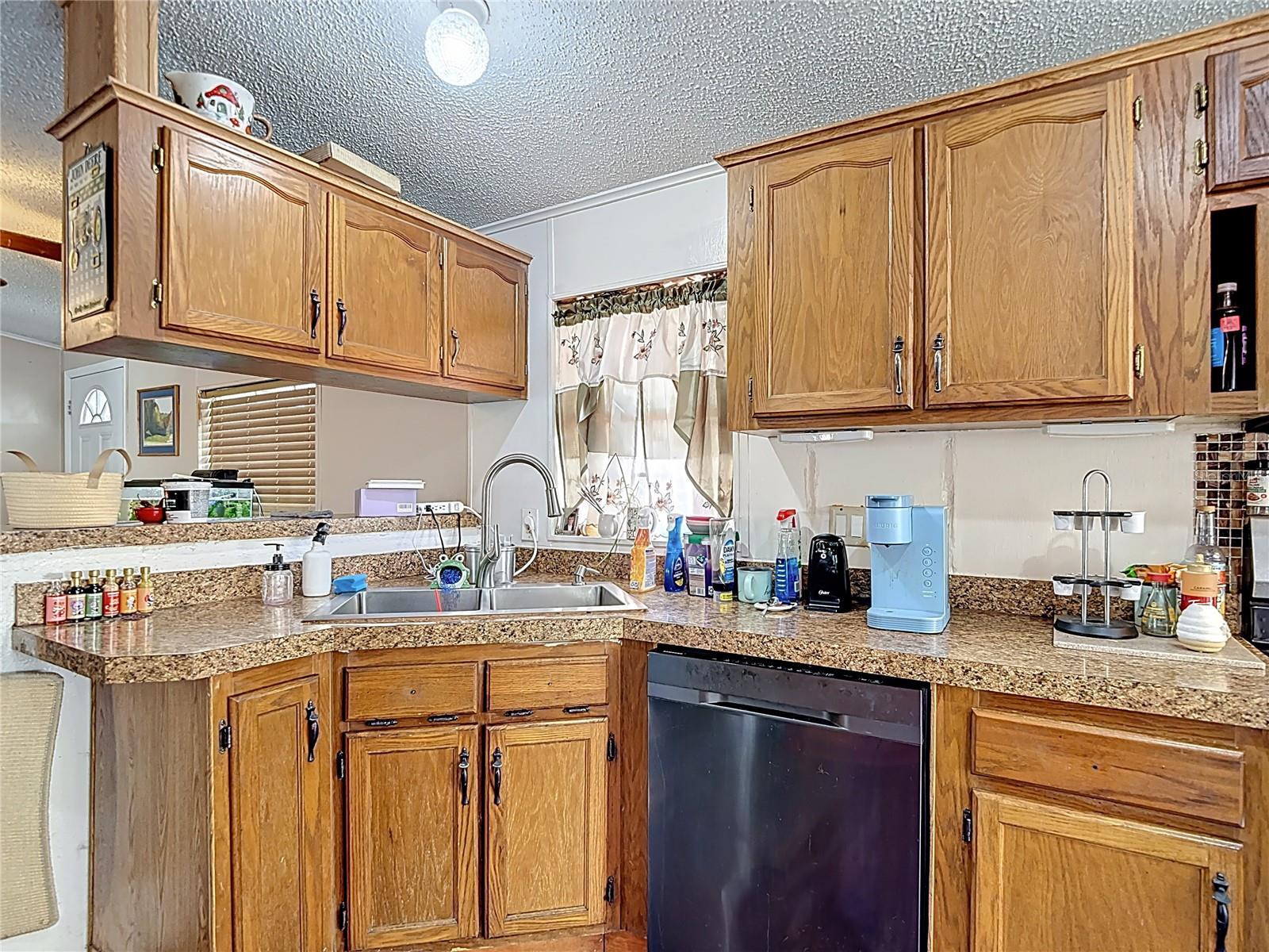 Image 11 of 62 For 9801 Upland Drive