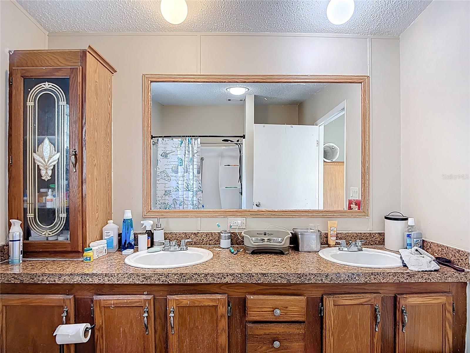 Image 24 of 62 For 9801 Upland Drive