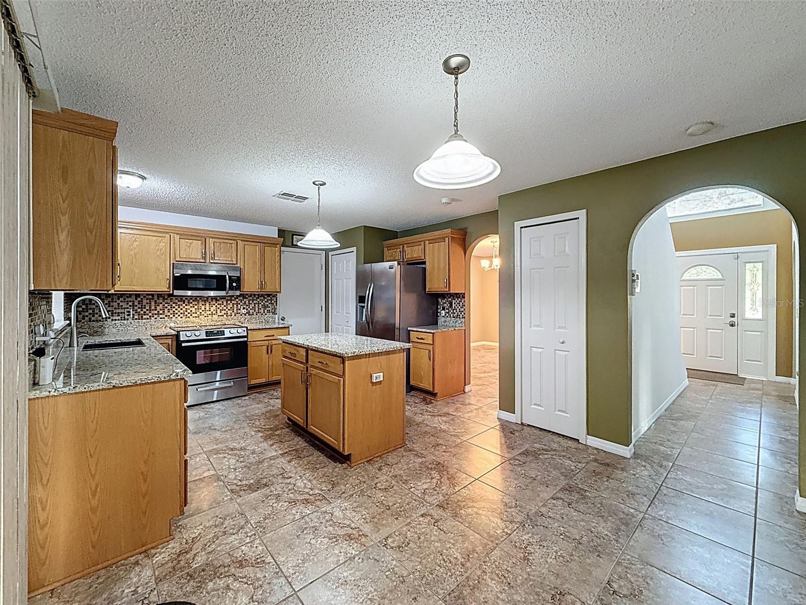 Image 16 of 52 For 3181 Deltona Boulevard