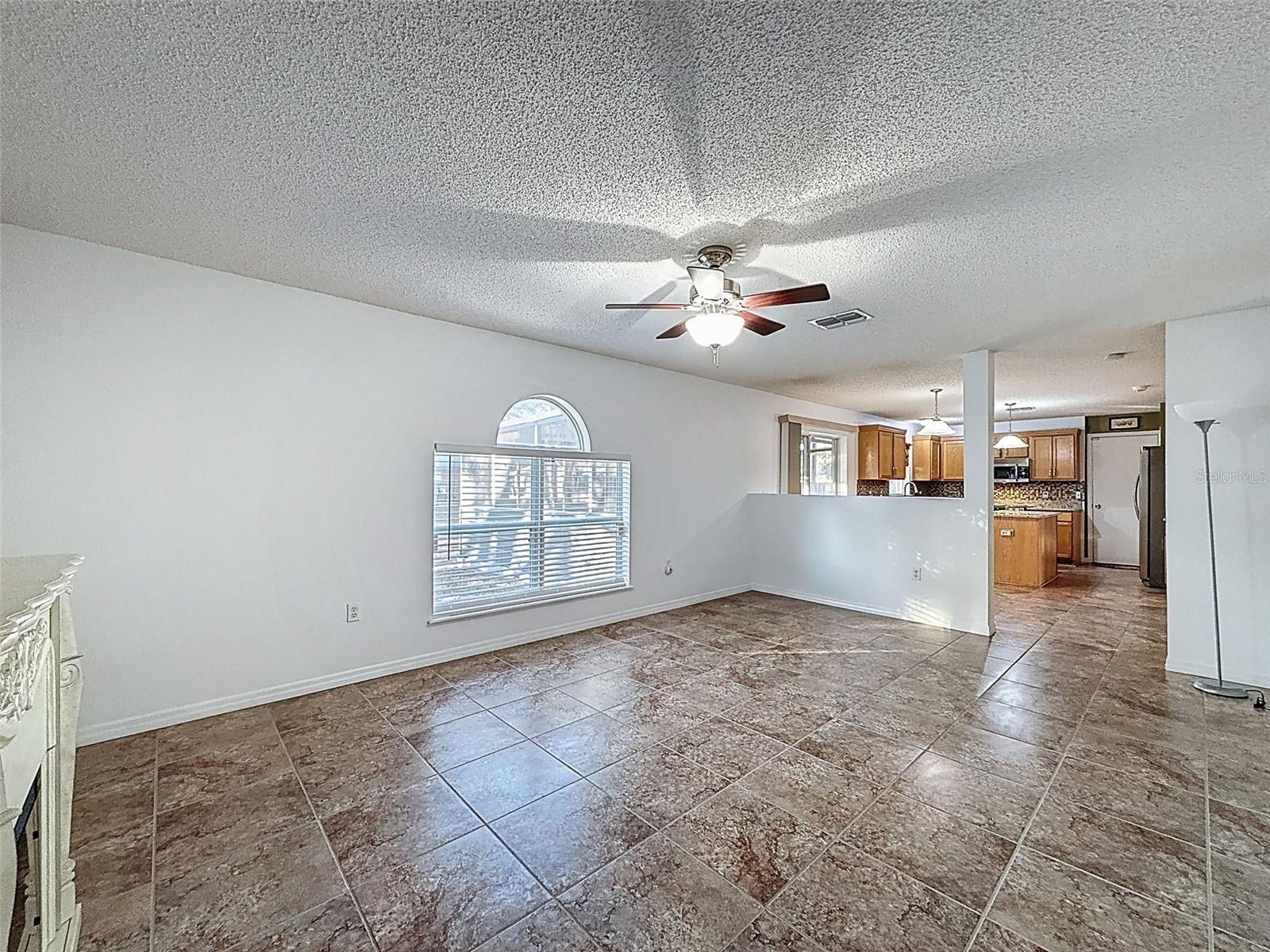 Image 19 of 52 For 3181 Deltona Boulevard