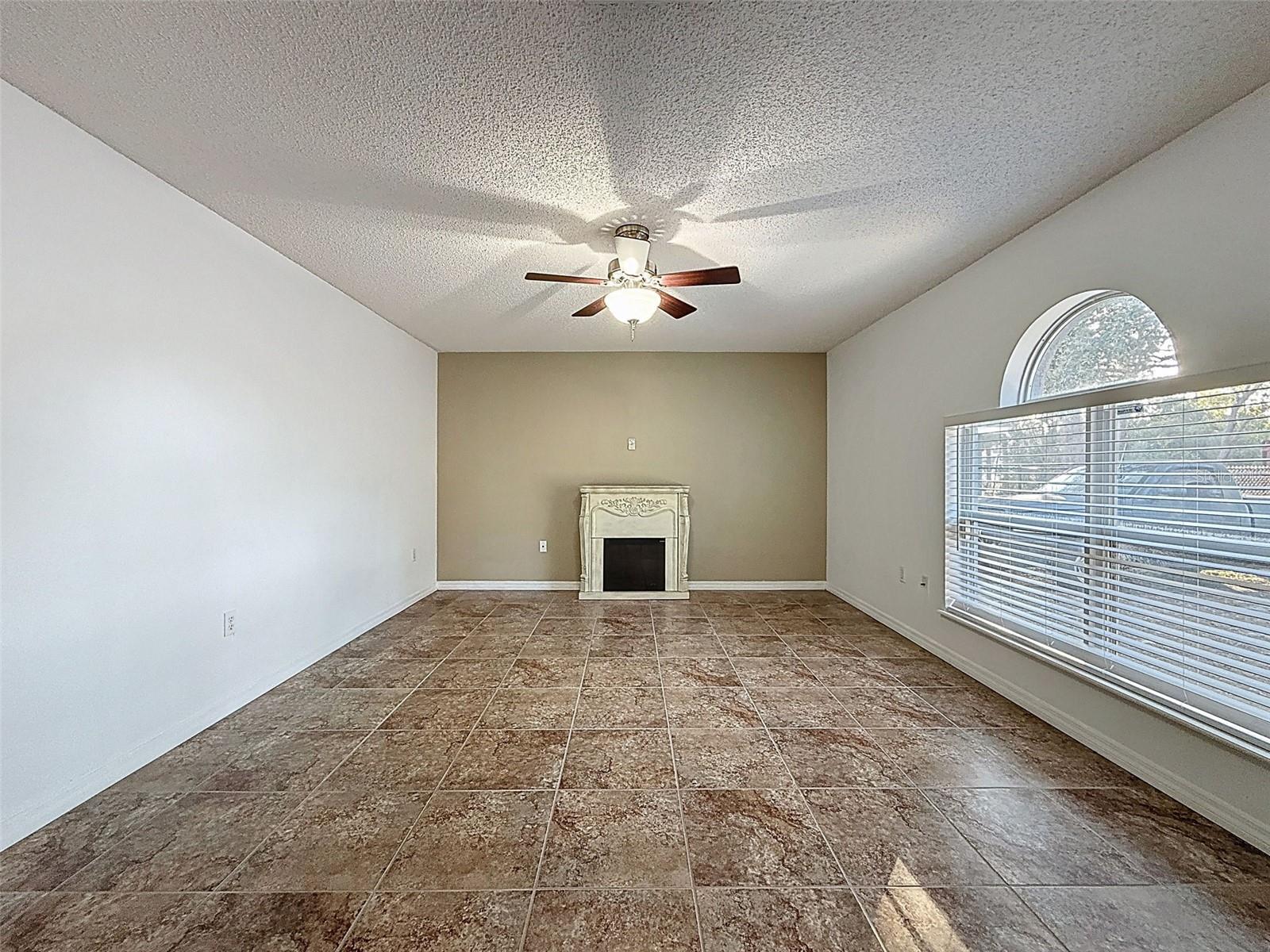 Image 21 of 52 For 3181 Deltona Boulevard