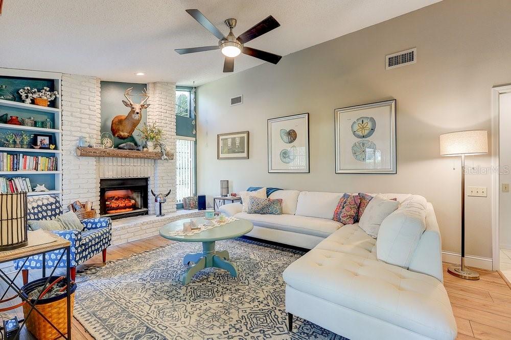 Image 18 of 50 For 8625 Berkley Drive