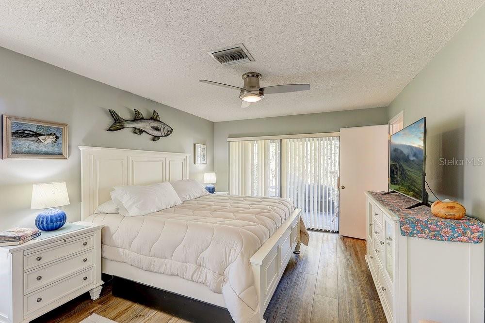 Image 22 of 50 For 8625 Berkley Drive