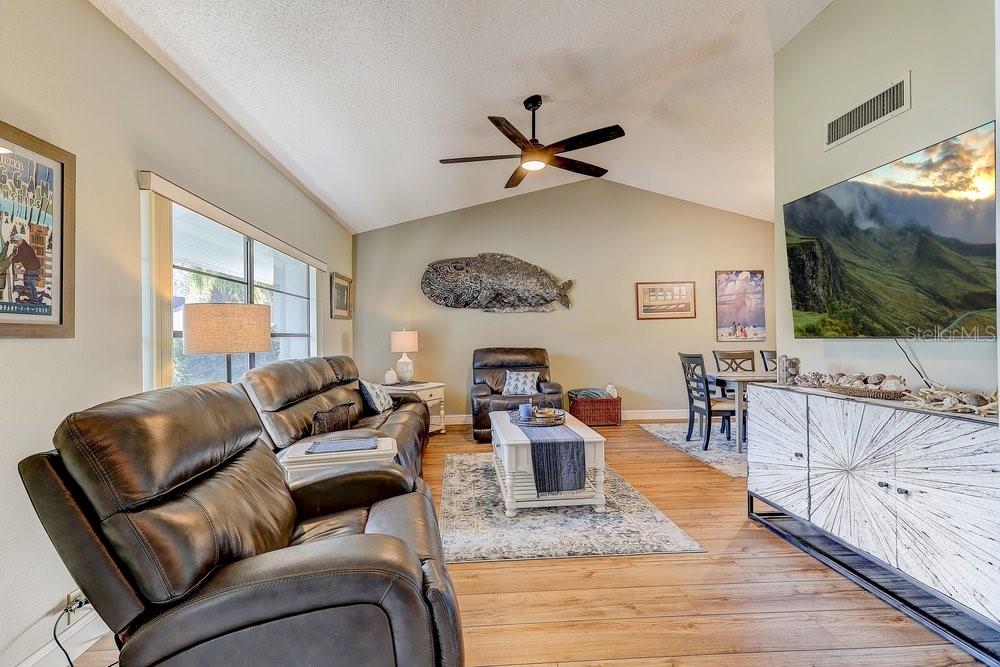 Image 4 of 50 For 8625 Berkley Drive