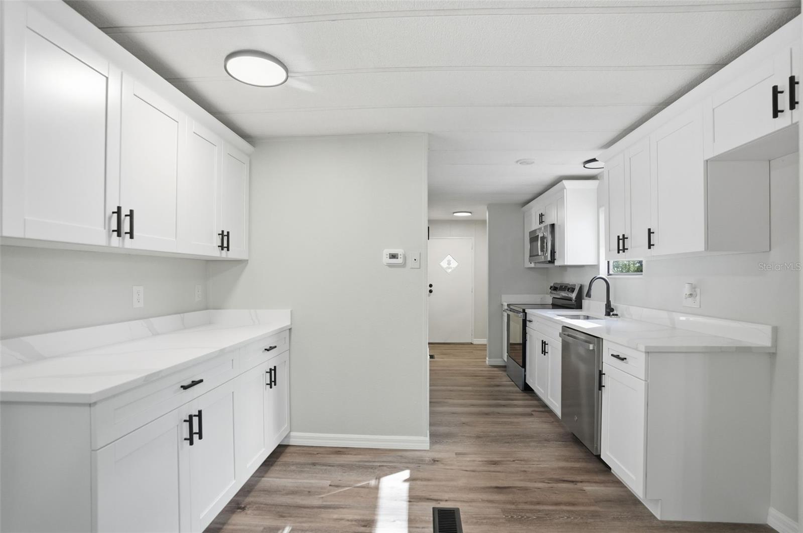 Image 3 of 30 For 9183 Cr 647a