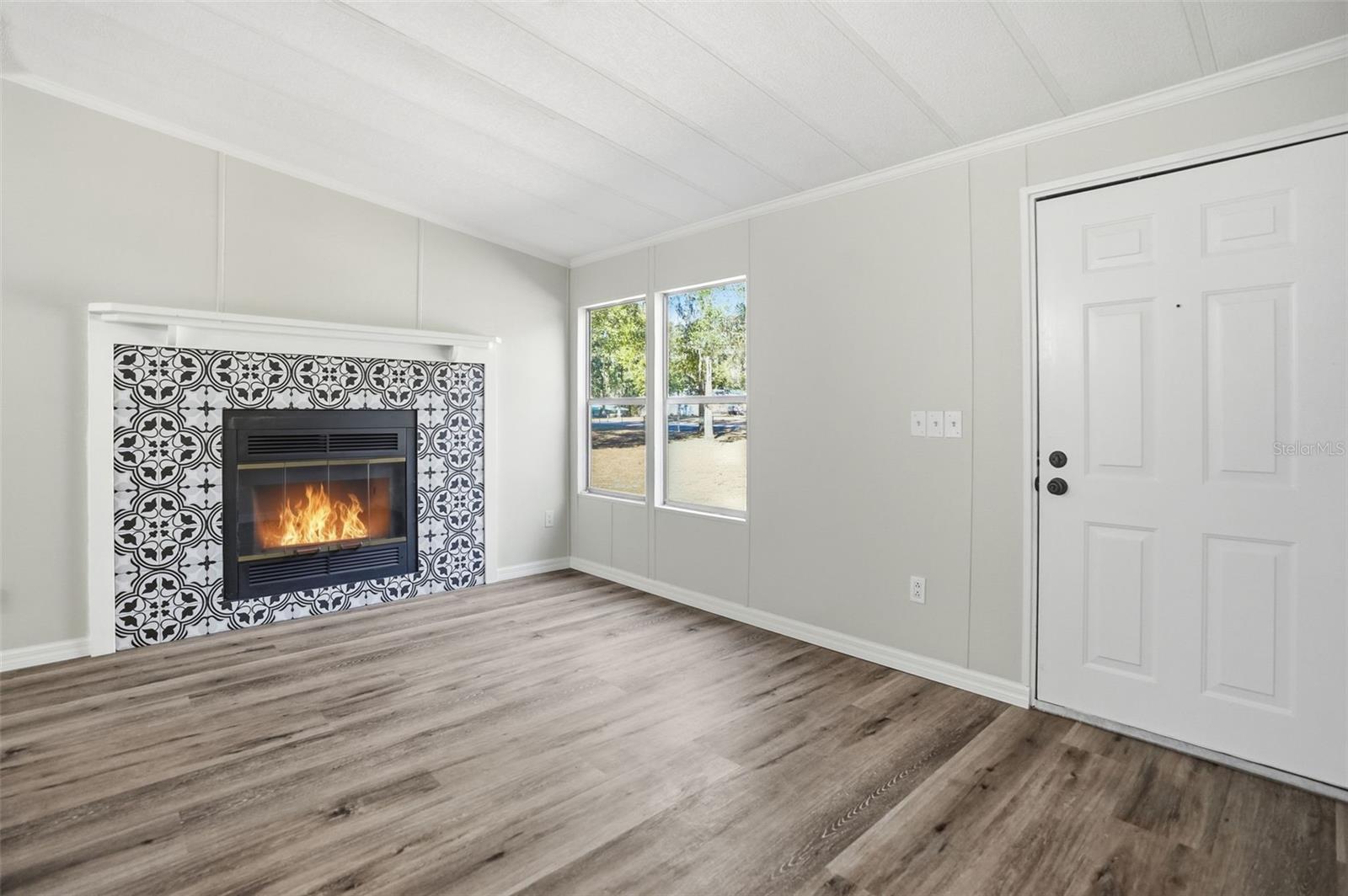 Image 5 of 30 For 9183 Cr 647a