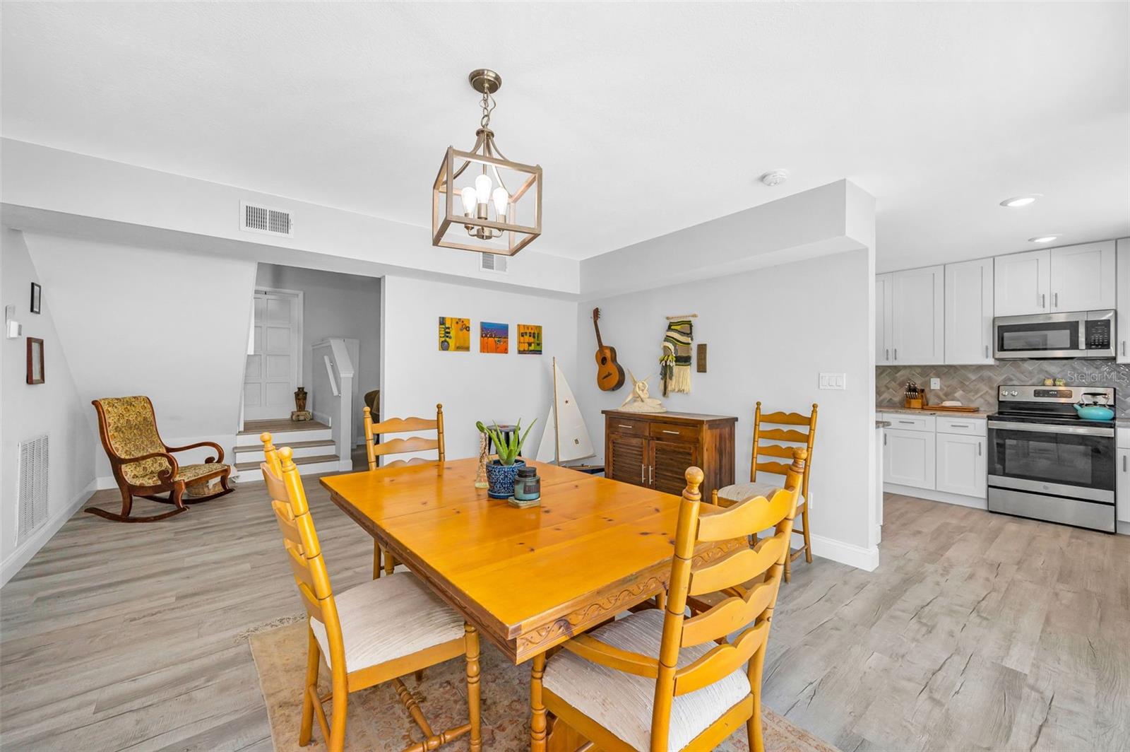 Image 15 of 52 For 2808 Woodhall Terrace