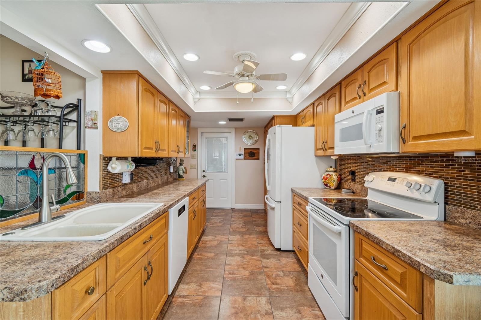 Image 10 of 37 For 4736 Portland Manor Drive