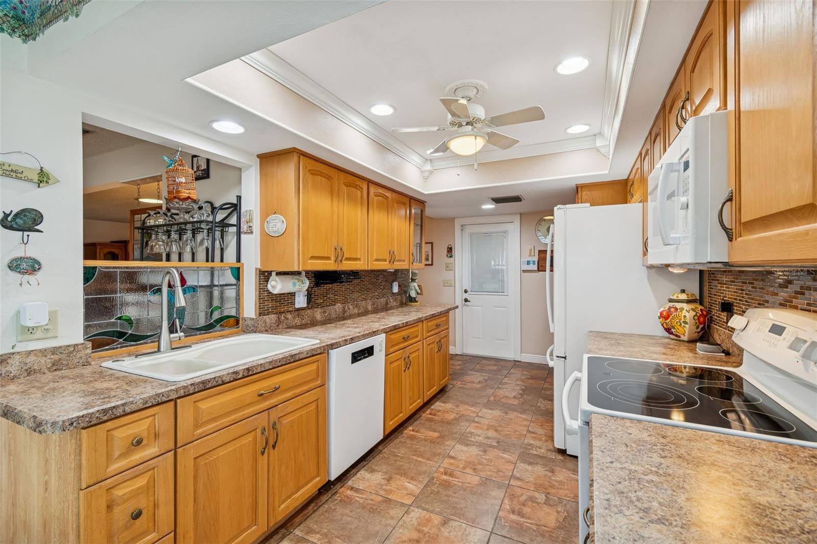 Image 11 of 37 For 4736 Portland Manor Drive