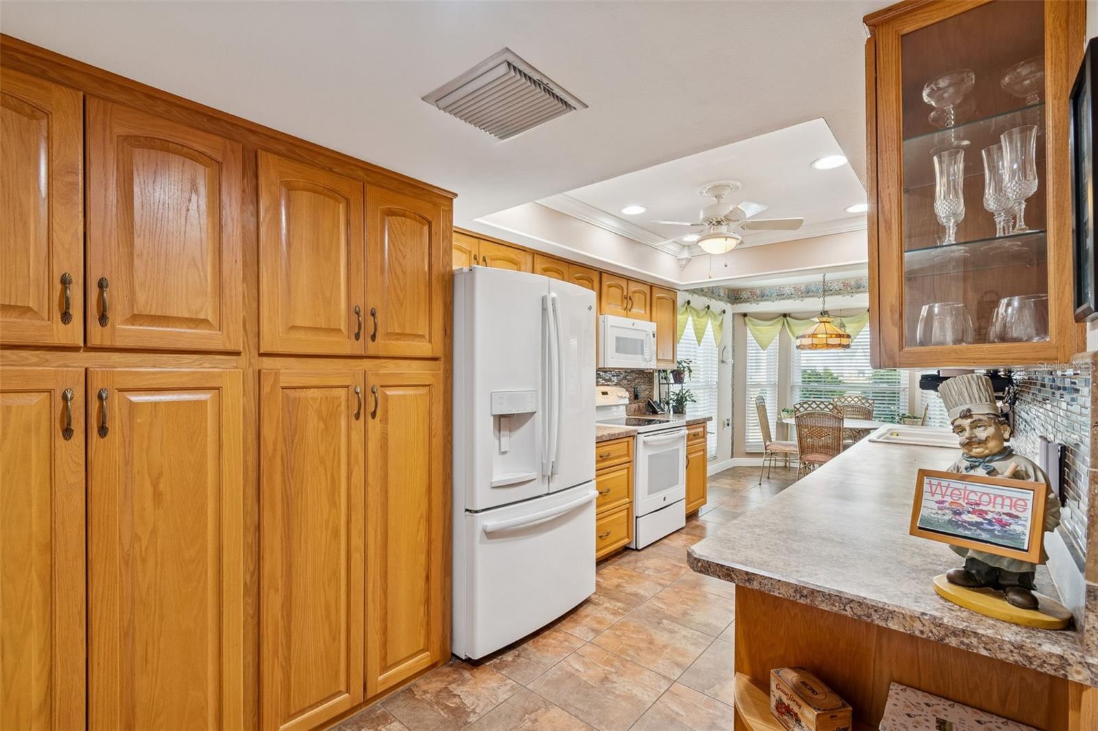 Image 13 of 37 For 4736 Portland Manor Drive