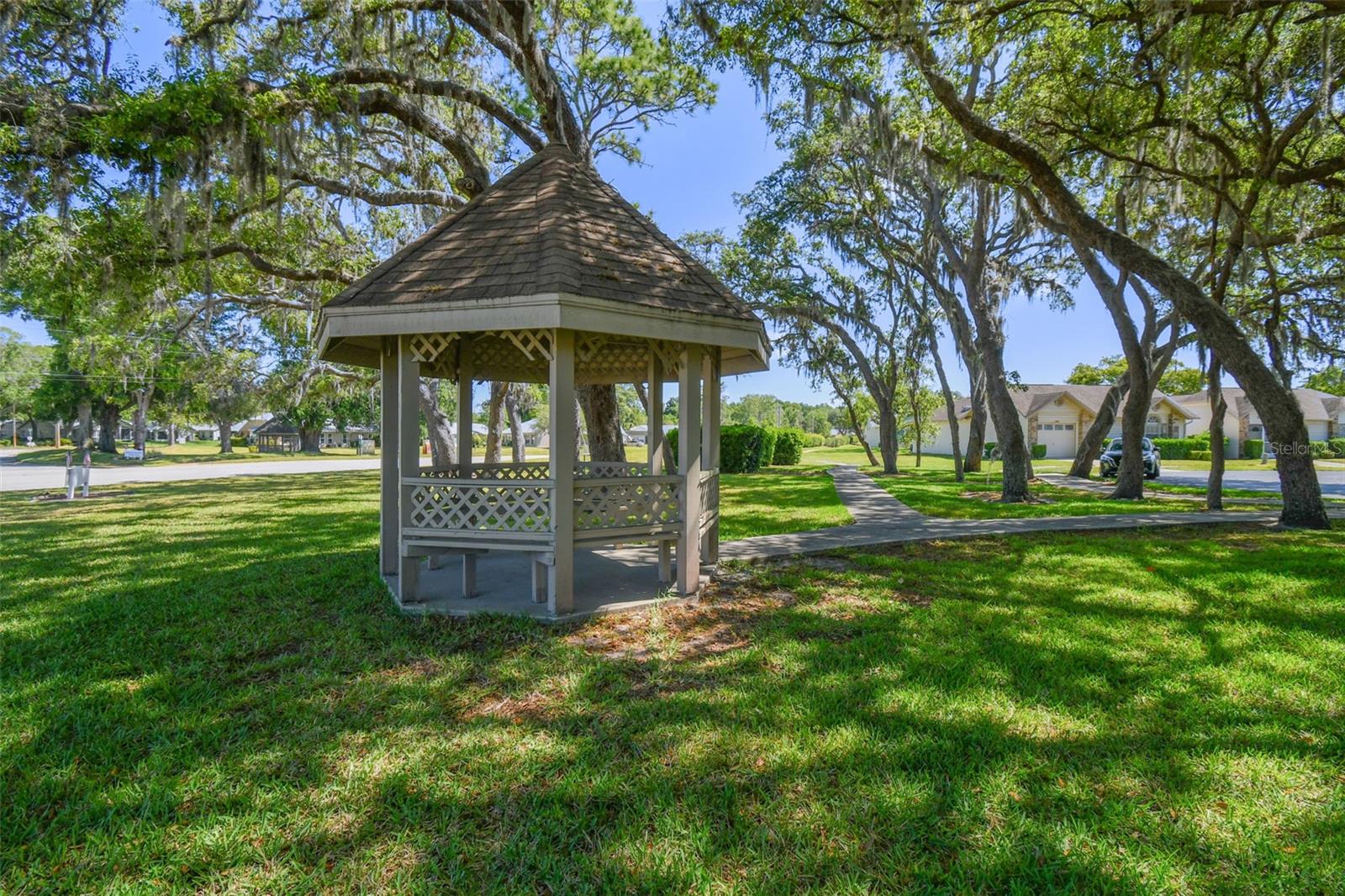 Image 36 of 37 For 4736 Portland Manor Drive