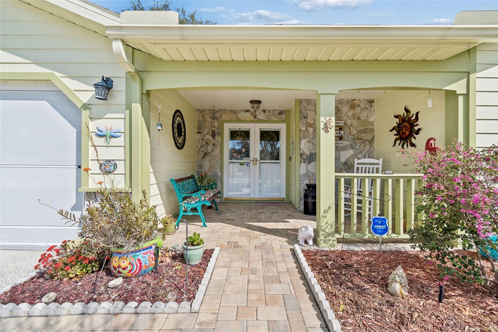 Image 4 of 37 For 4736 Portland Manor Drive