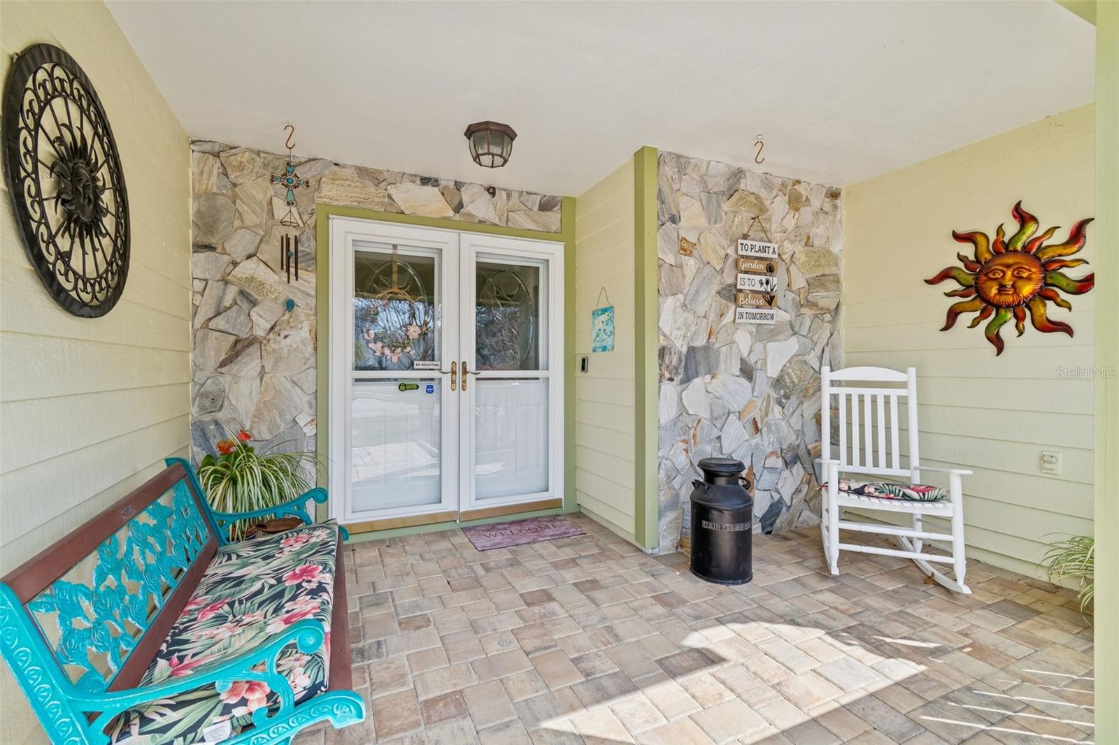 Image 5 of 37 For 4736 Portland Manor Drive