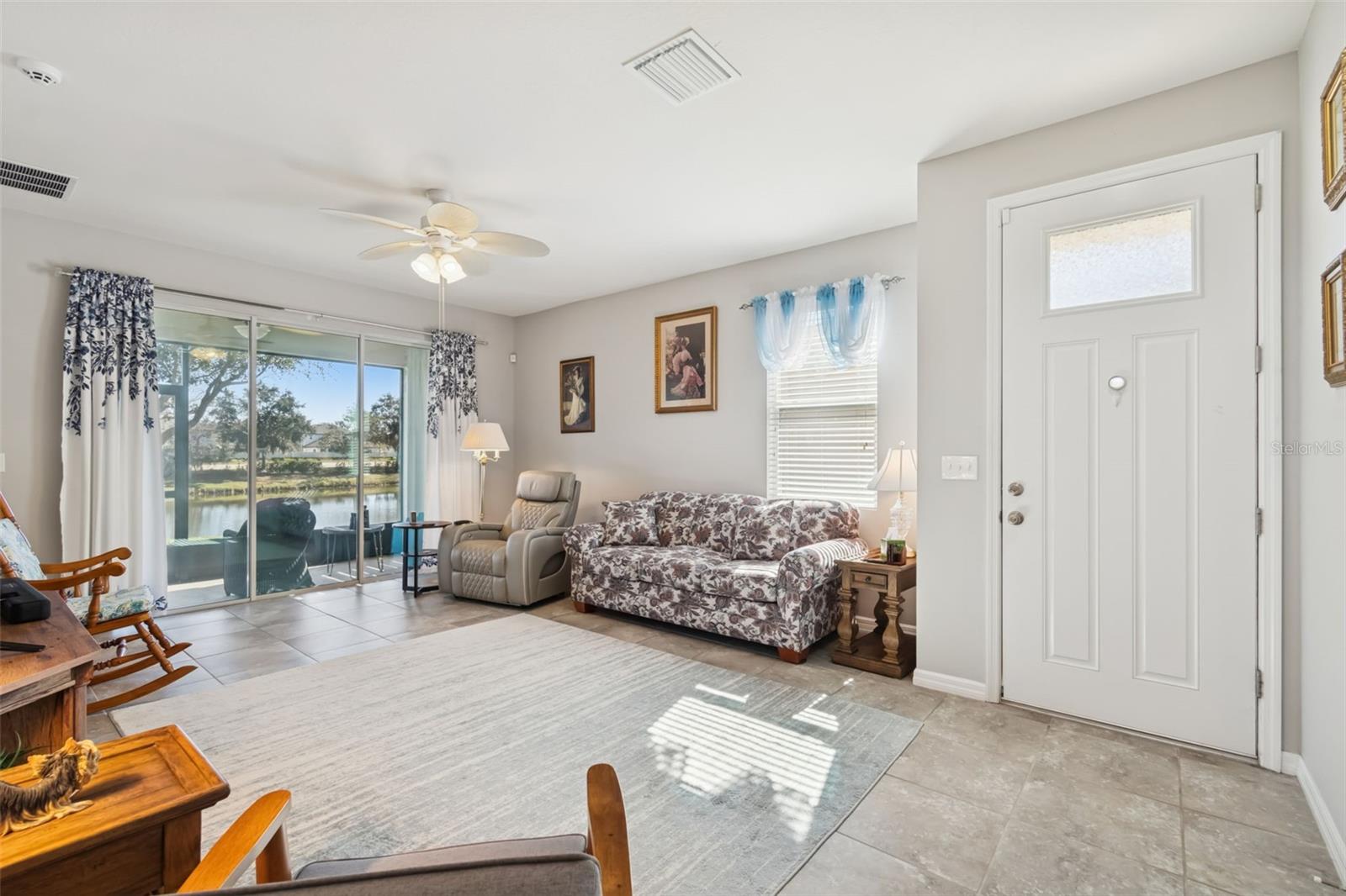 Image 11 of 47 For 7852 Timberview Loop