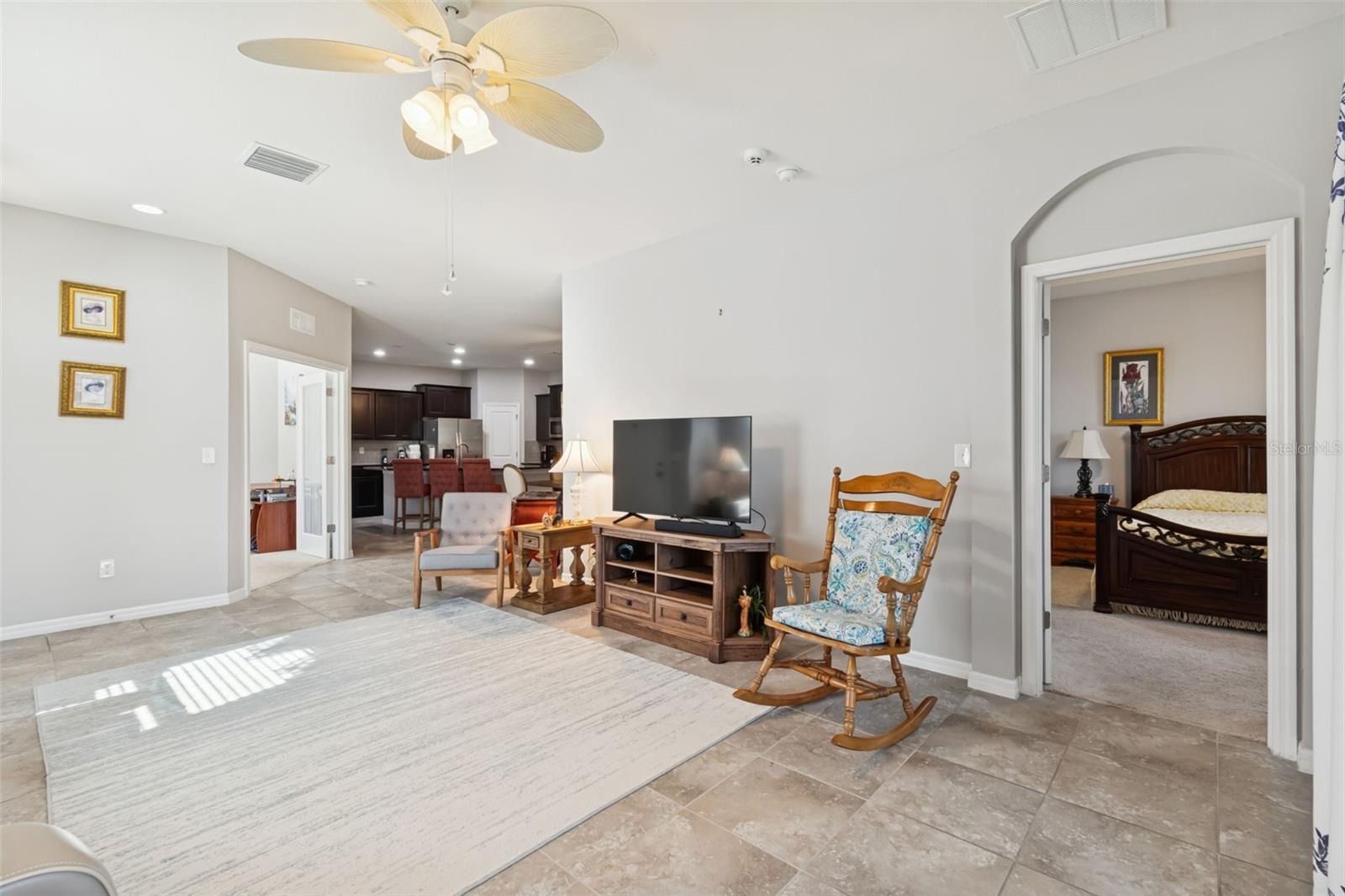 Image 12 of 47 For 7852 Timberview Loop