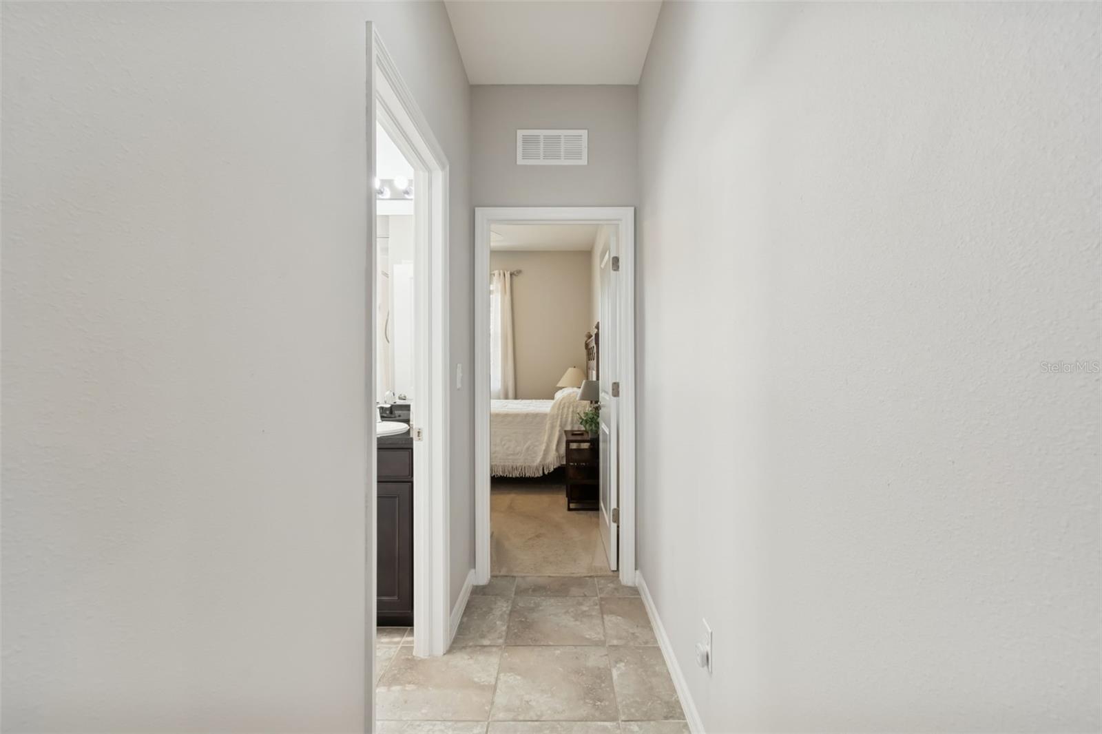 Image 26 of 47 For 7852 Timberview Loop