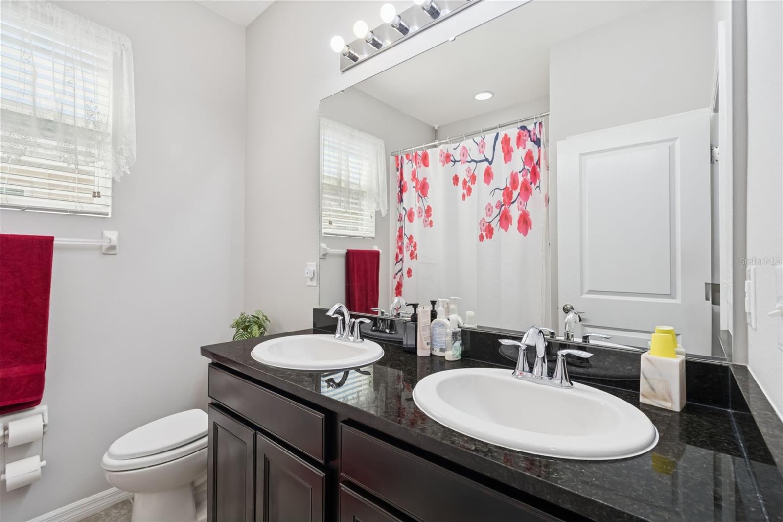 Image 28 of 47 For 7852 Timberview Loop