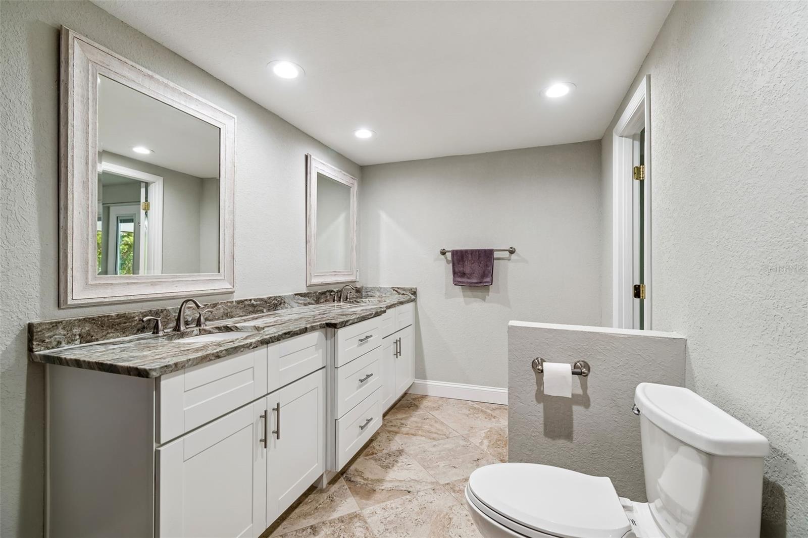 Image 19 of 37 For 10909 Candy Lane