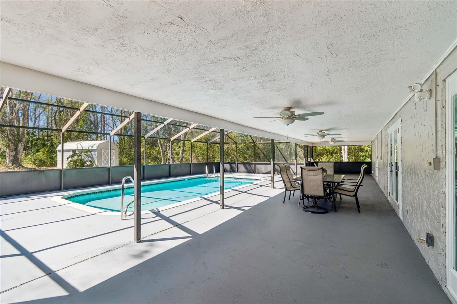 Image 26 of 37 For 10909 Candy Lane