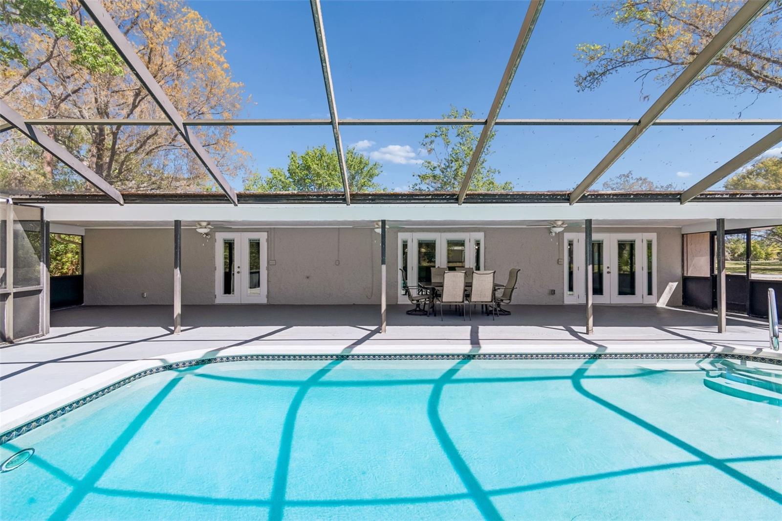 Image 28 of 37 For 10909 Candy Lane