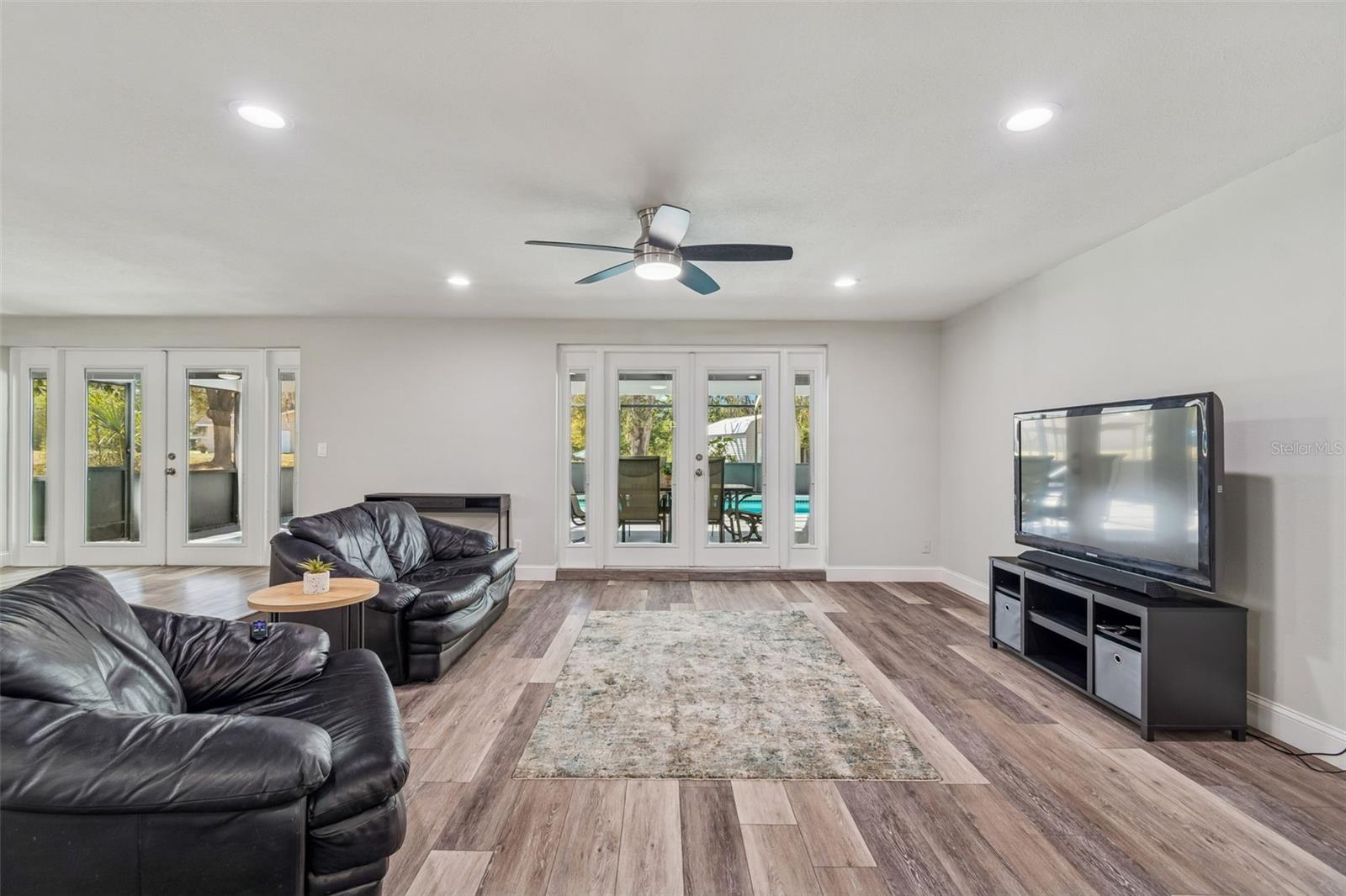 Image 6 of 37 For 10909 Candy Lane