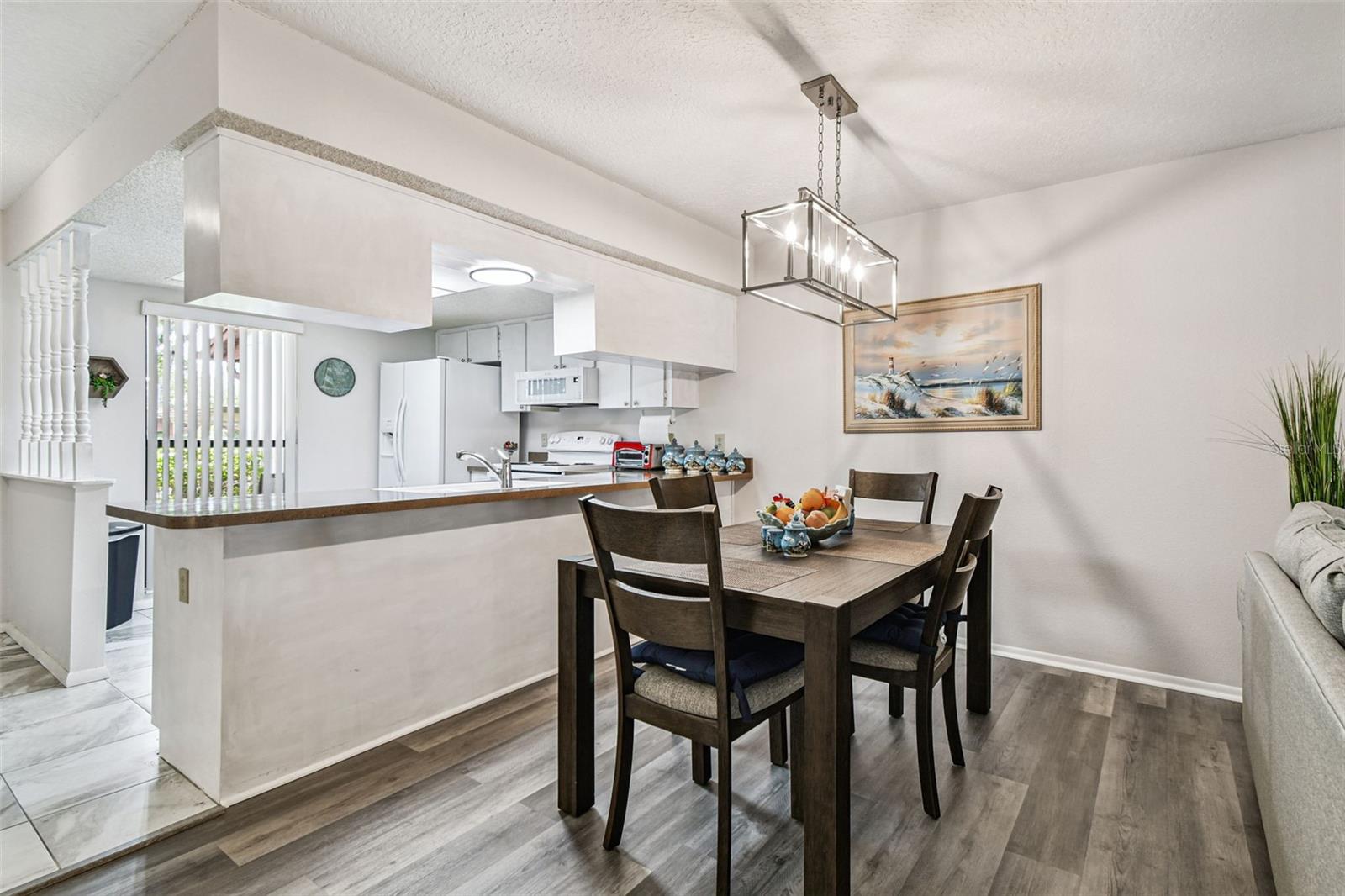 Image 18 of 100 For 7433 Greystone Drive 7433