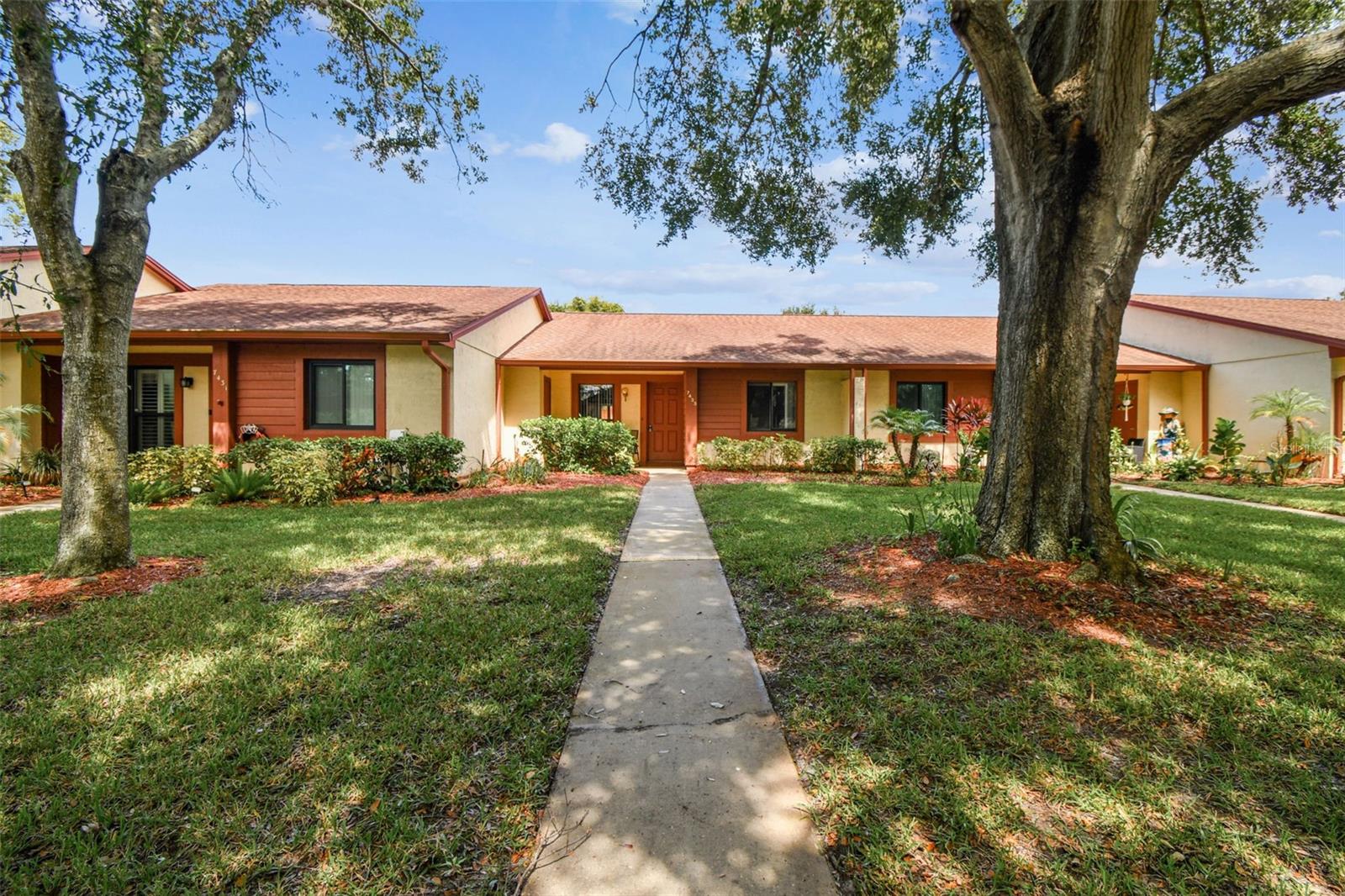 Image 3 of 100 For 7433 Greystone Drive 7433