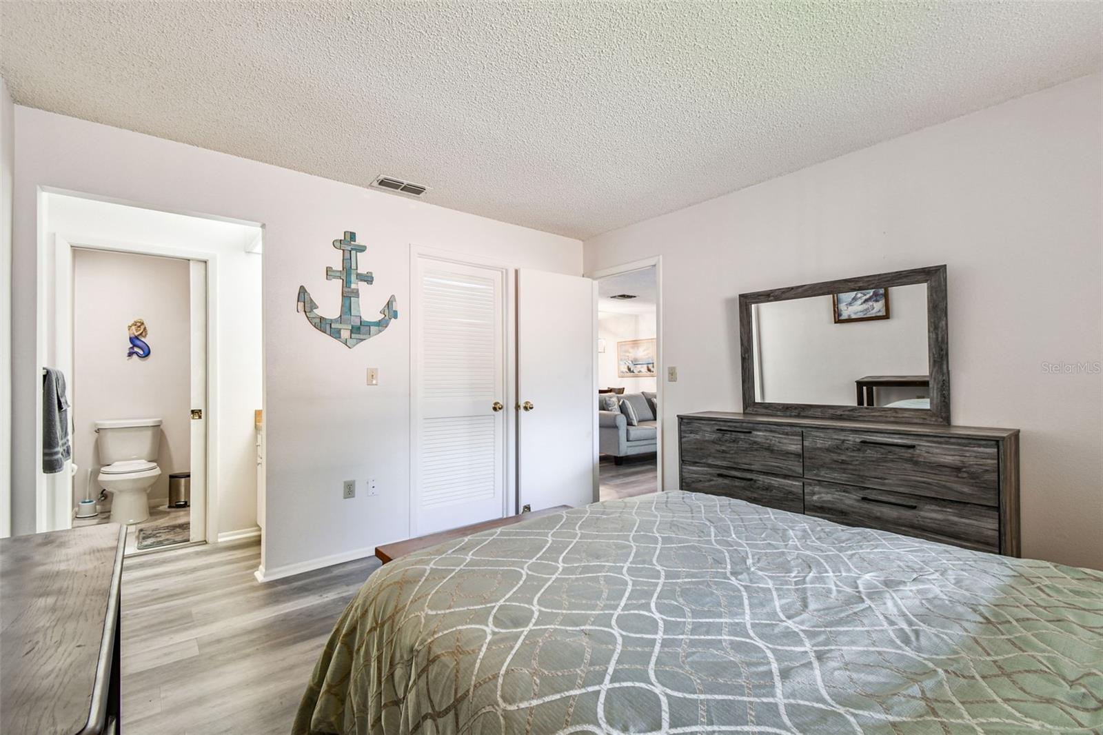 Image 30 of 100 For 7433 Greystone Drive 7433