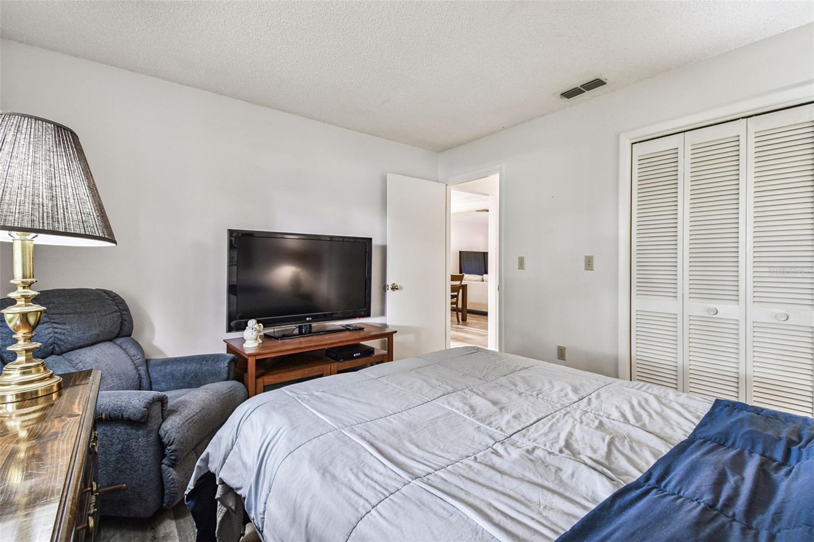 Image 40 of 100 For 7433 Greystone Drive 7433