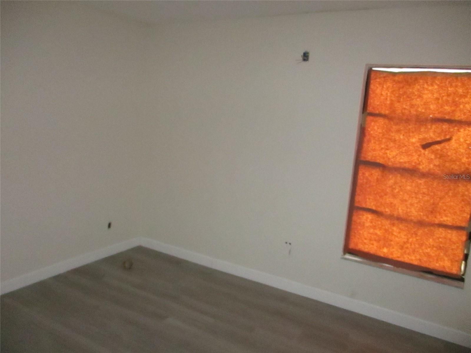 Image 7 of 9 For 15026 Redcliff Drive