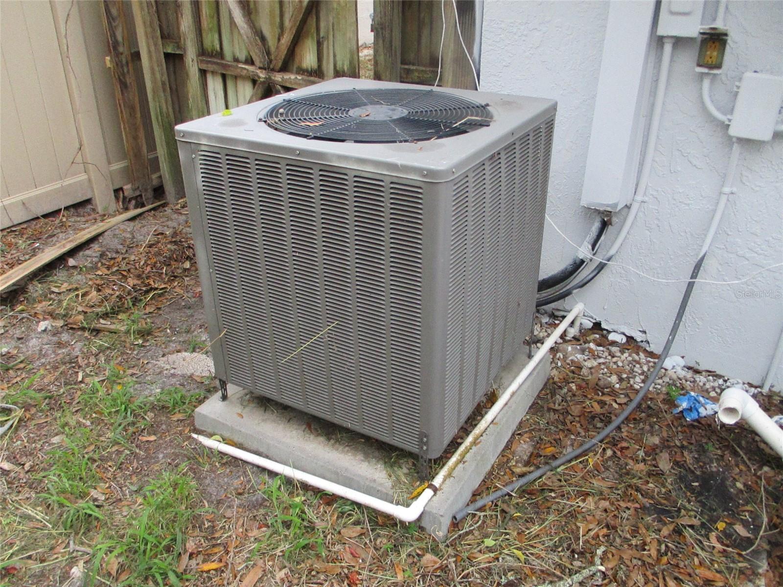 Image 9 of 9 For 15026 Redcliff Drive