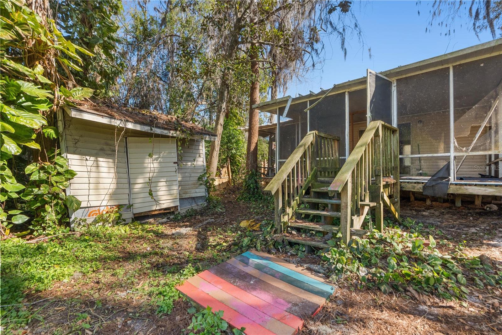 Listing photo id 23 for 8811 Marigold Drive