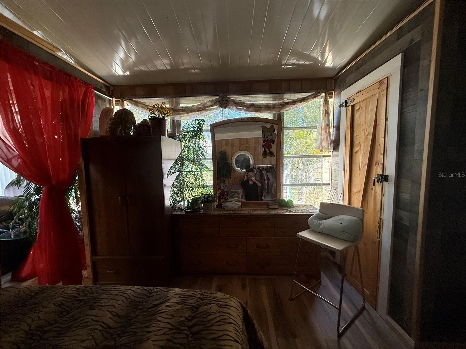 Image 14 of 27 For 9408 Cougar Drive