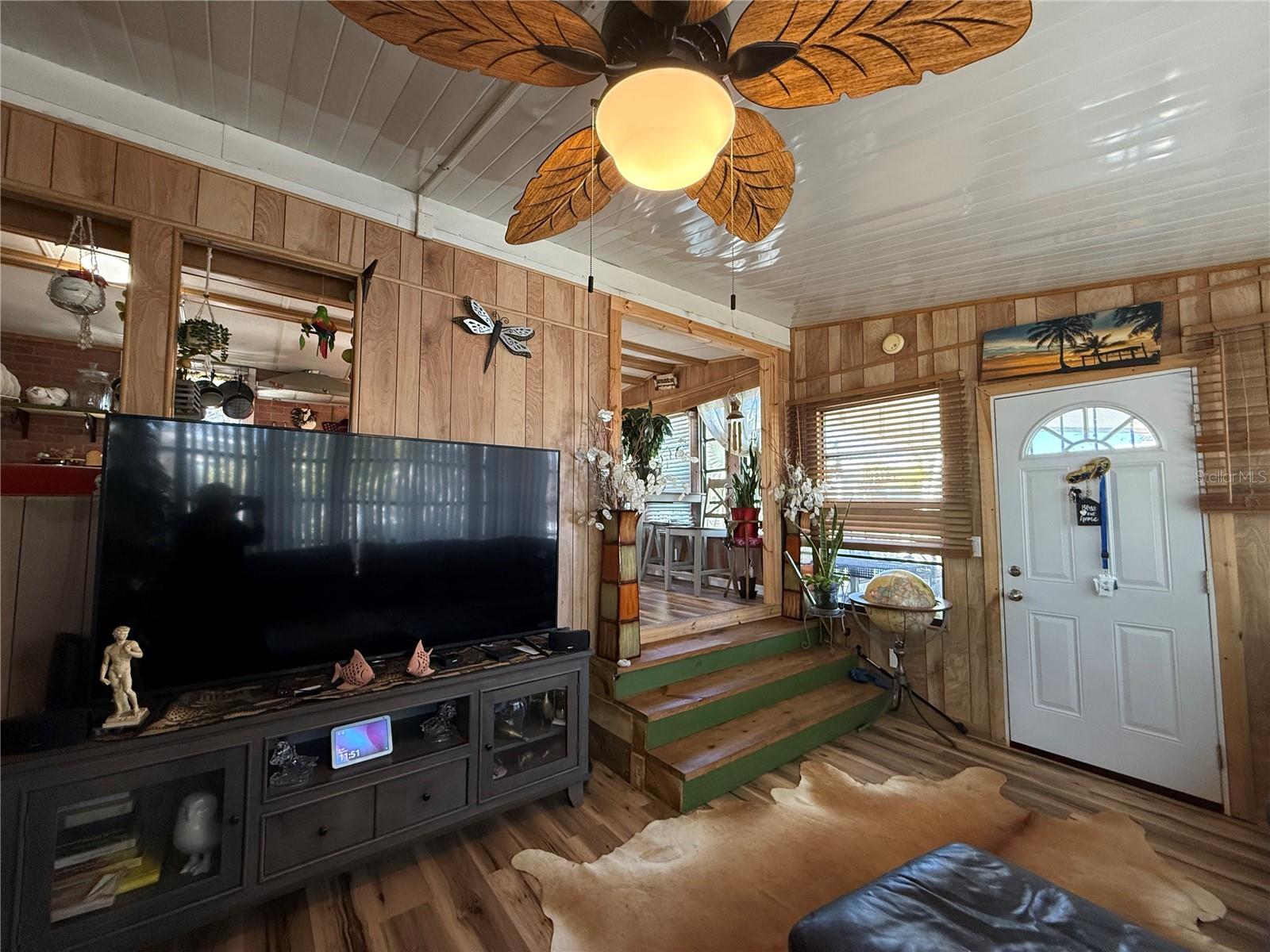 Image 5 of 27 For 9408 Cougar Drive