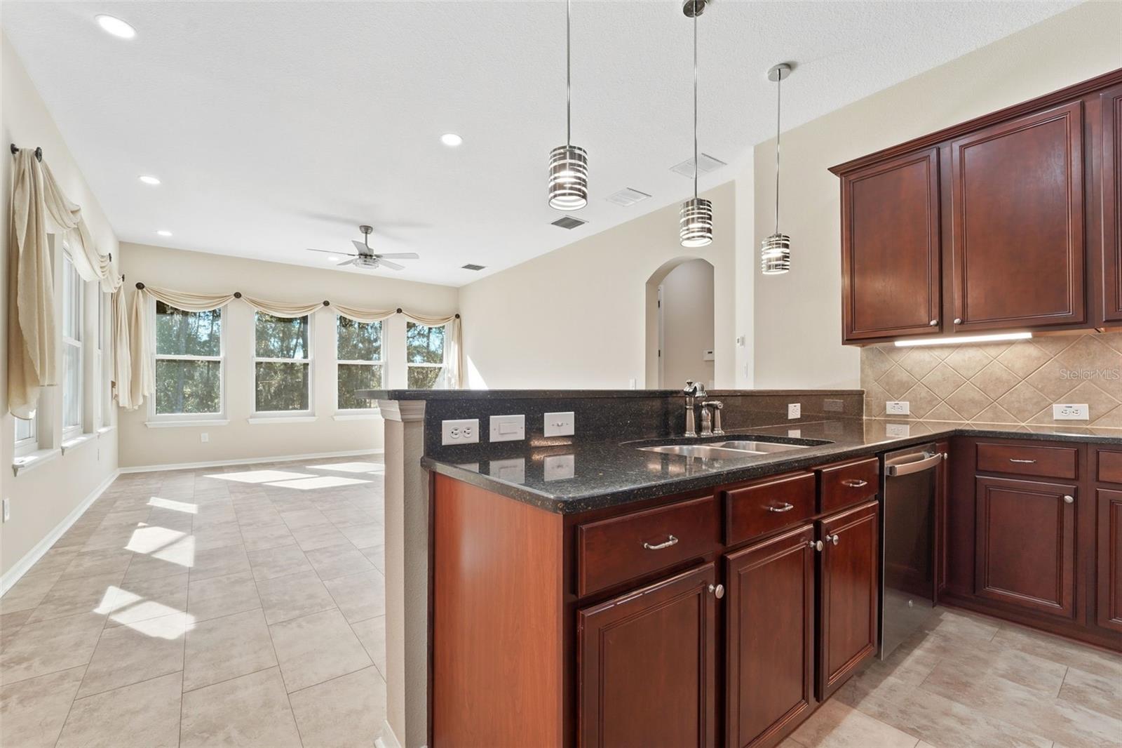 Image 13 of 44 For 19546 Mossy Oak Court