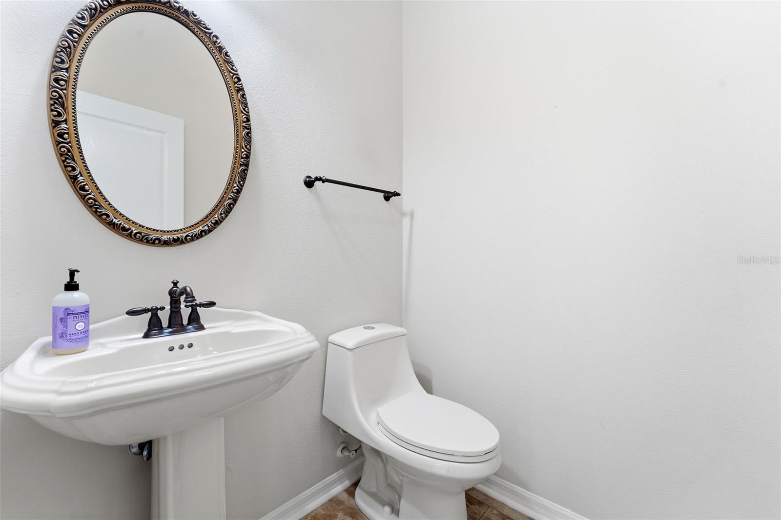 Image 29 of 44 For 19546 Mossy Oak Court