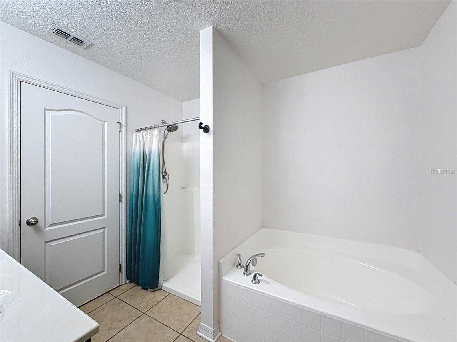 Image 15 of 34 For 36115 Markree Castle Avenue