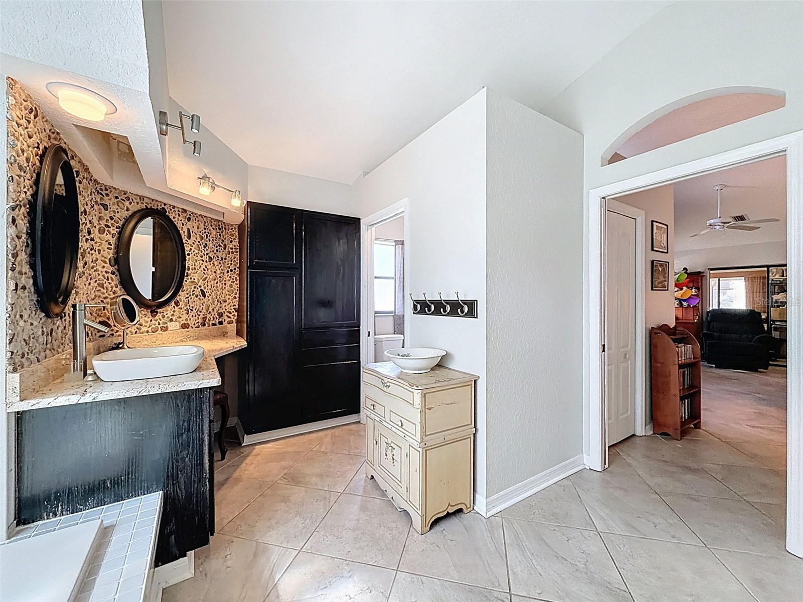 Image 13 of 39 For 12923 Oak Nut Street