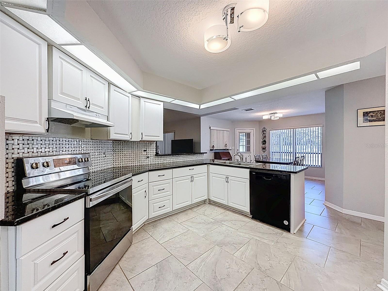 Image 3 of 39 For 12923 Oak Nut Street