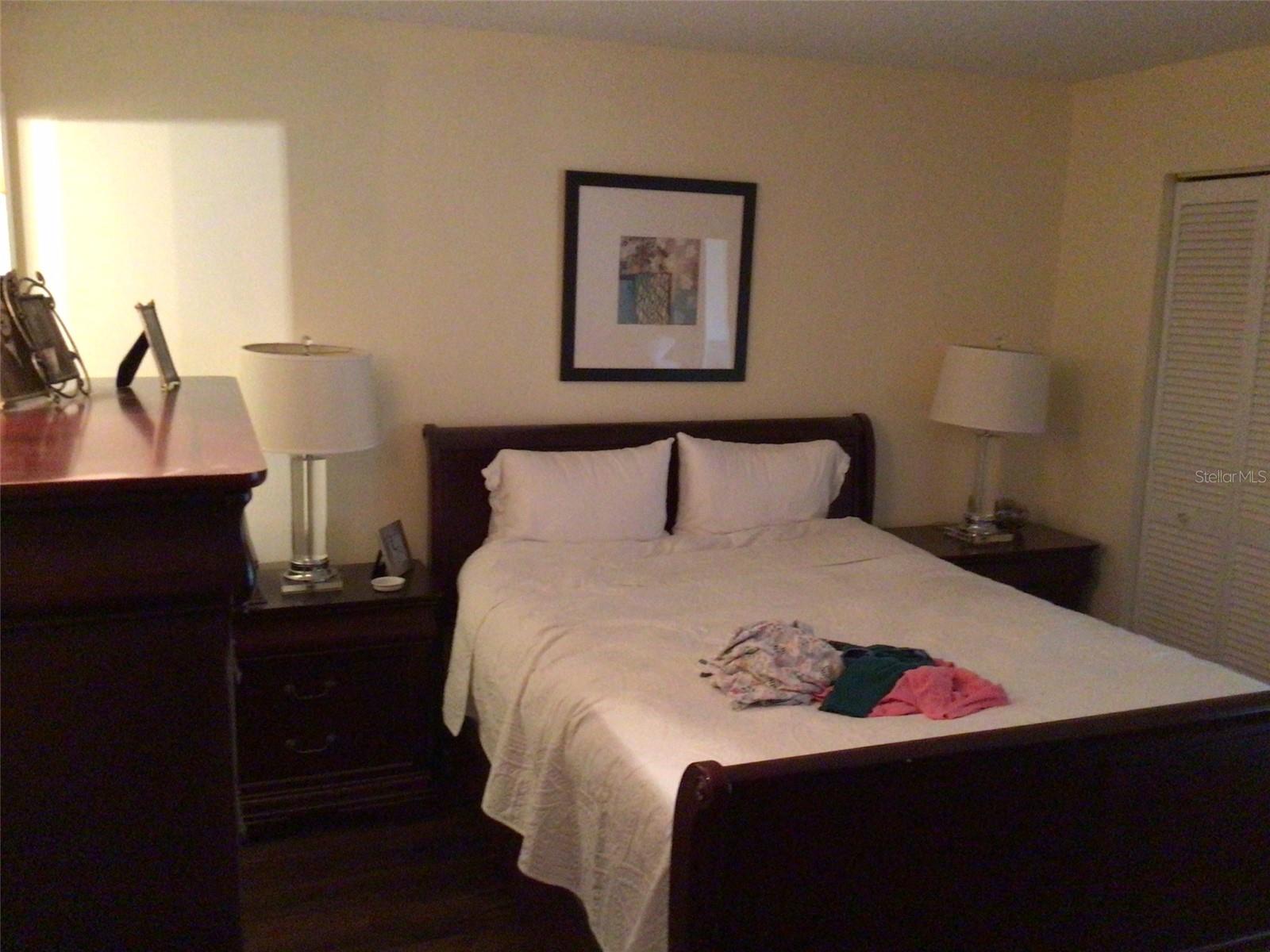 Listing photo id 8 for 3113 Lake Pine Way E