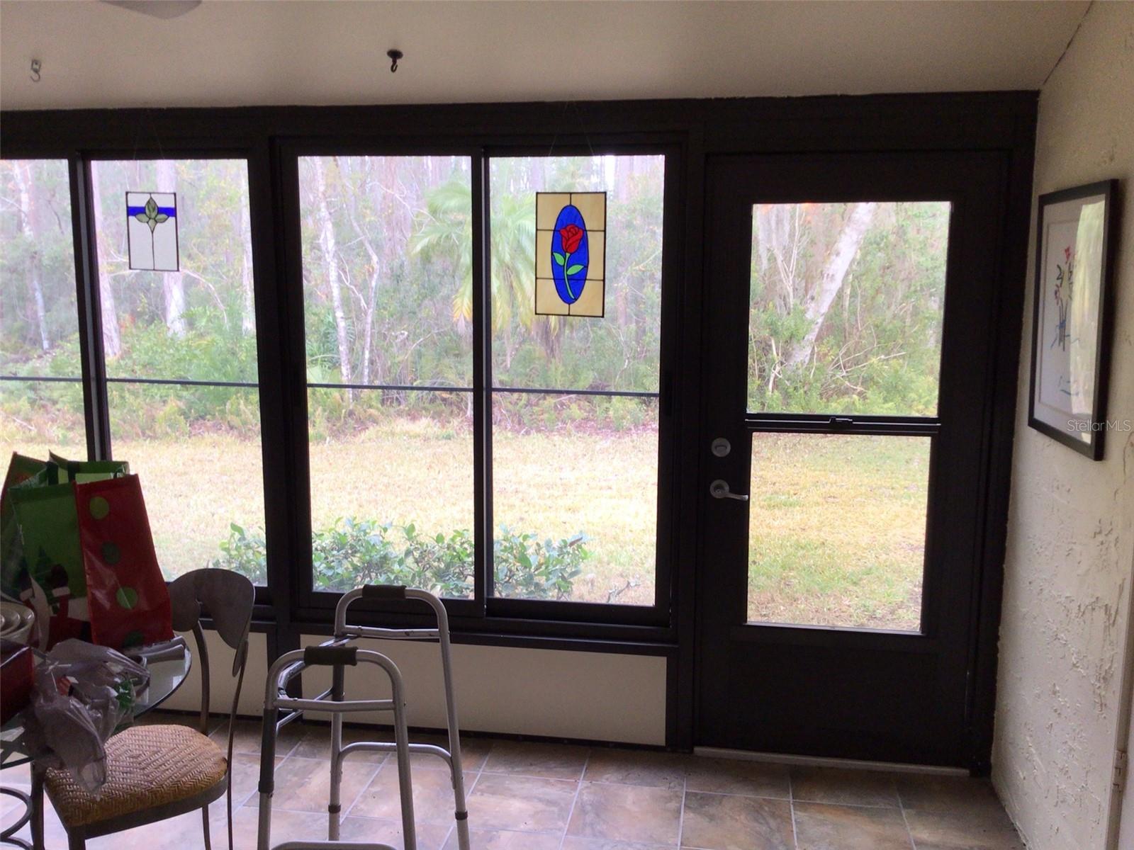 Listing photo id 12 for 3113 Lake Pine Way E