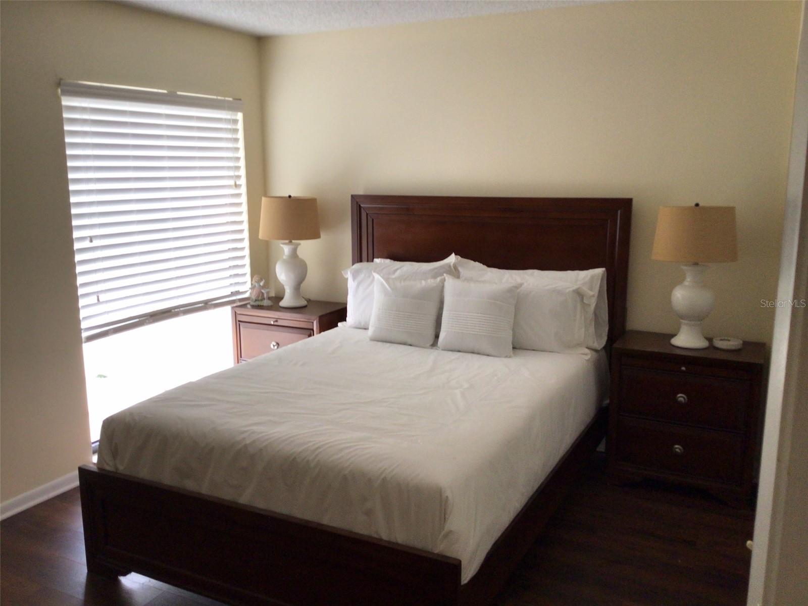 Listing photo id 6 for 3113 Lake Pine Way E