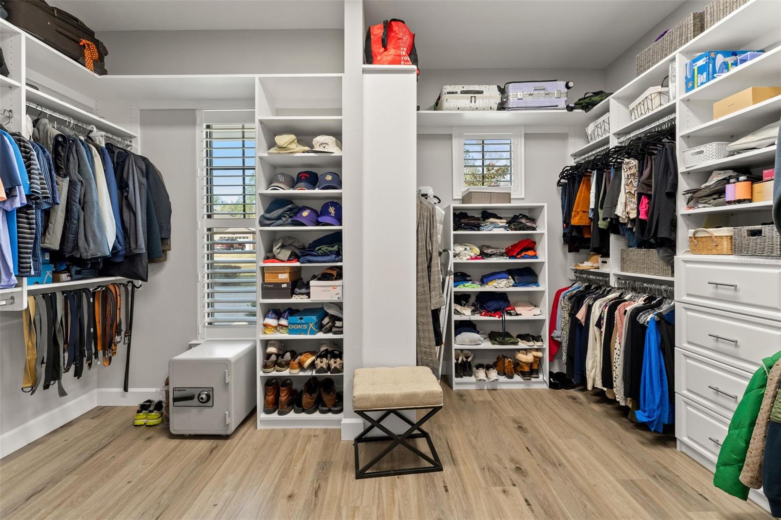 Image 30 of 75 For 4581 Majestic Hills Loop