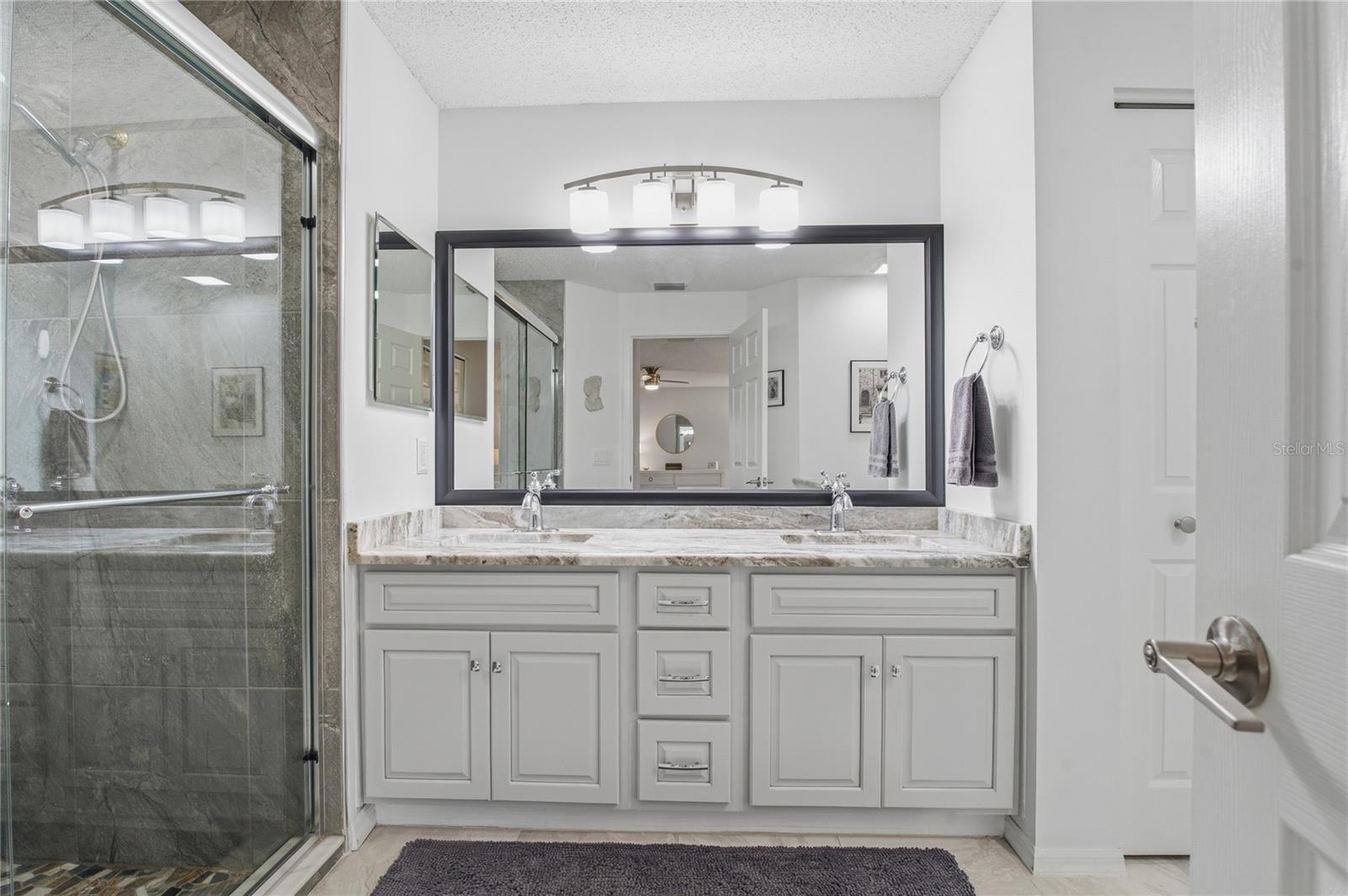 Image 22 of 67 For 1133 Sweet Jasmine Drive