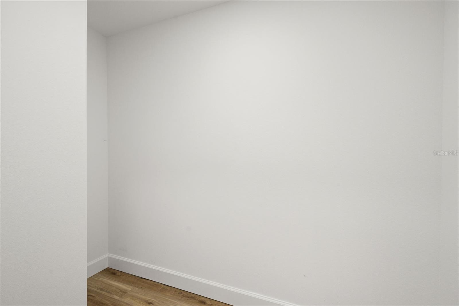 Listing photo id 24 for 14586 Mocking Wren Road