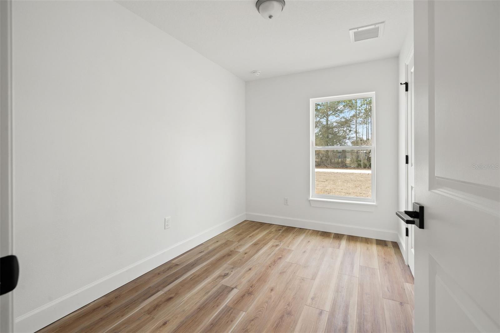 Listing photo id 29 for 14586 Mocking Wren Road