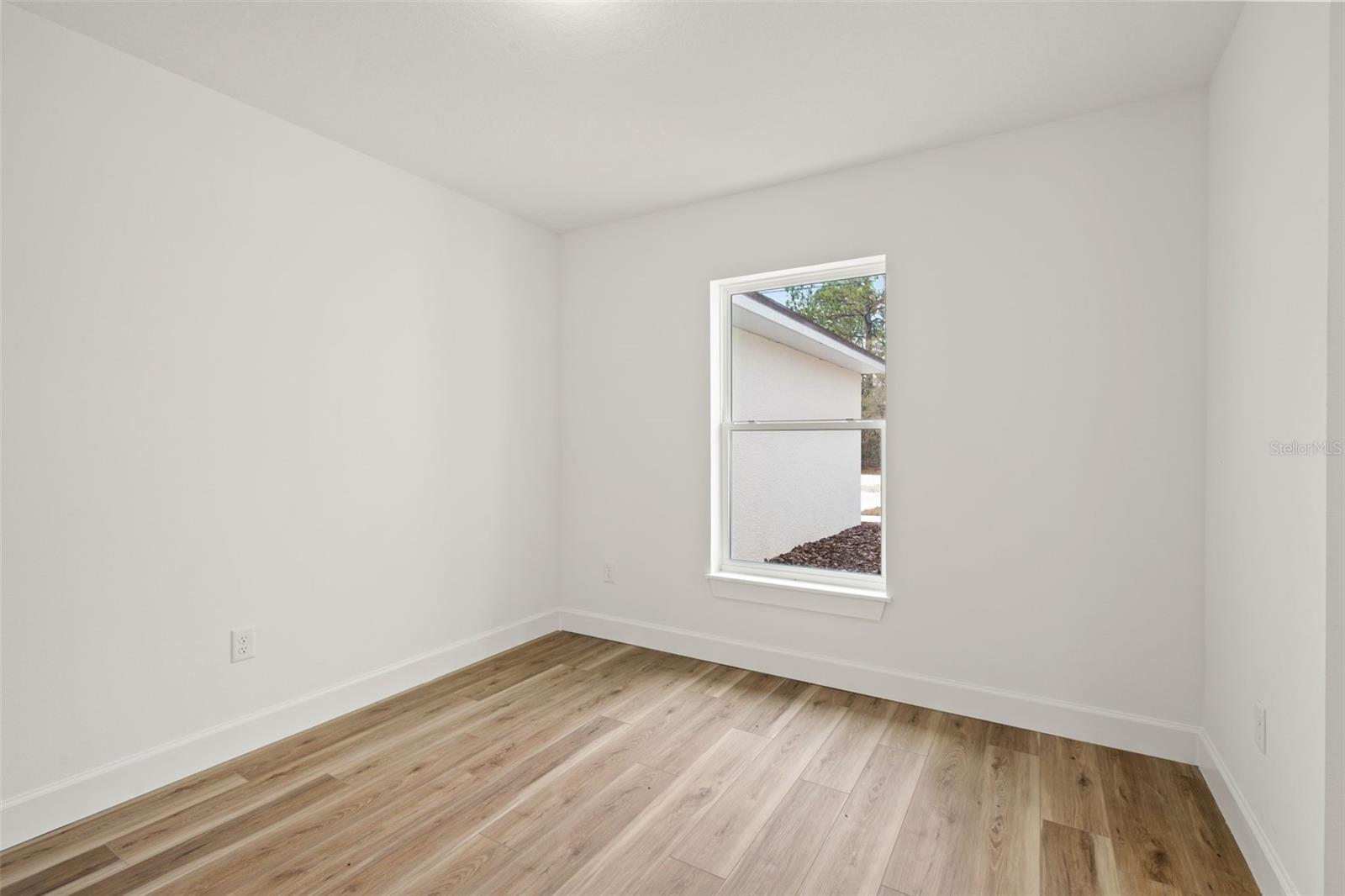 Listing photo id 31 for 14586 Mocking Wren Road