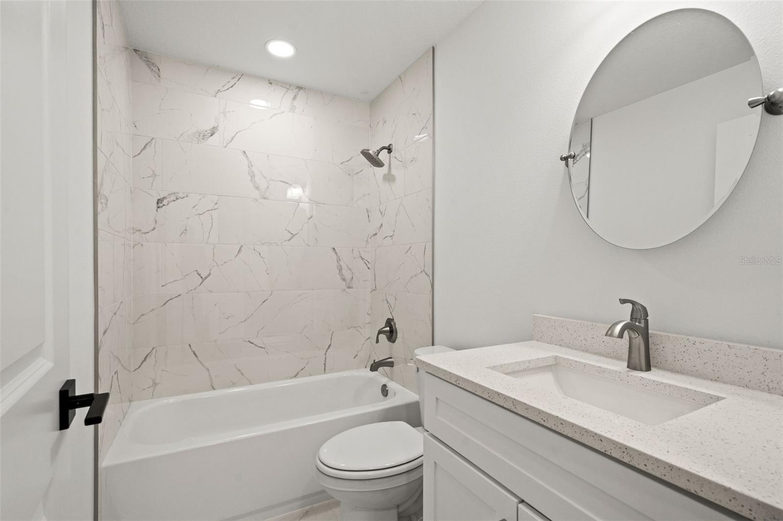 Listing photo id 38 for 14586 Mocking Wren Road